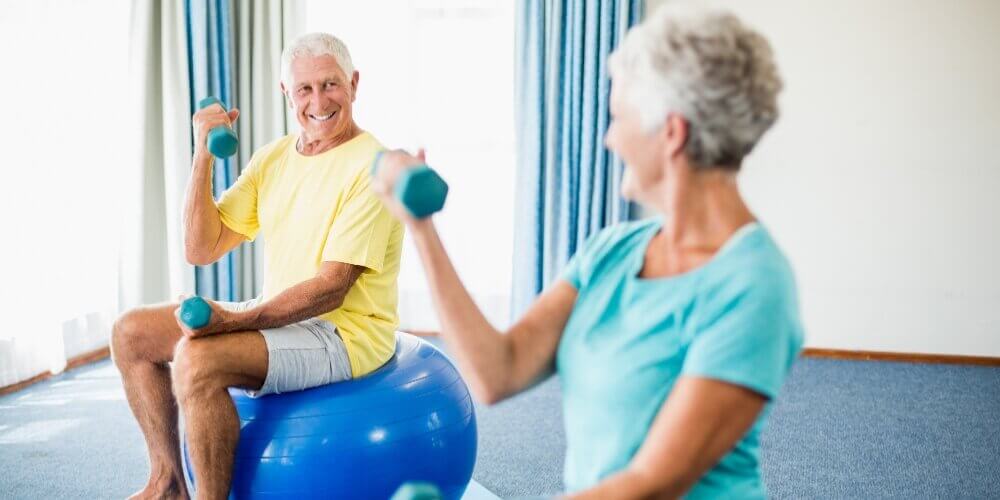 gym-douce-assise-avec-accessoires-adaptes