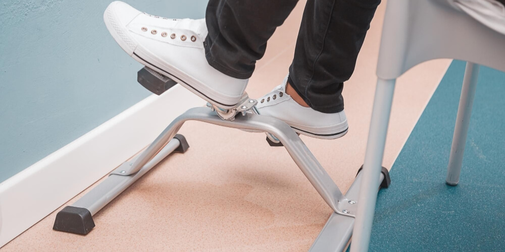 mini-velo-position-assise-pour-faire-du-sport-au-bureau